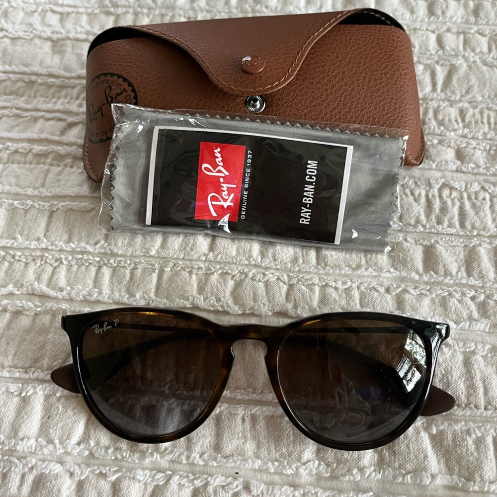 Ray Ban Tortoise Shell Women’s Sunglasses